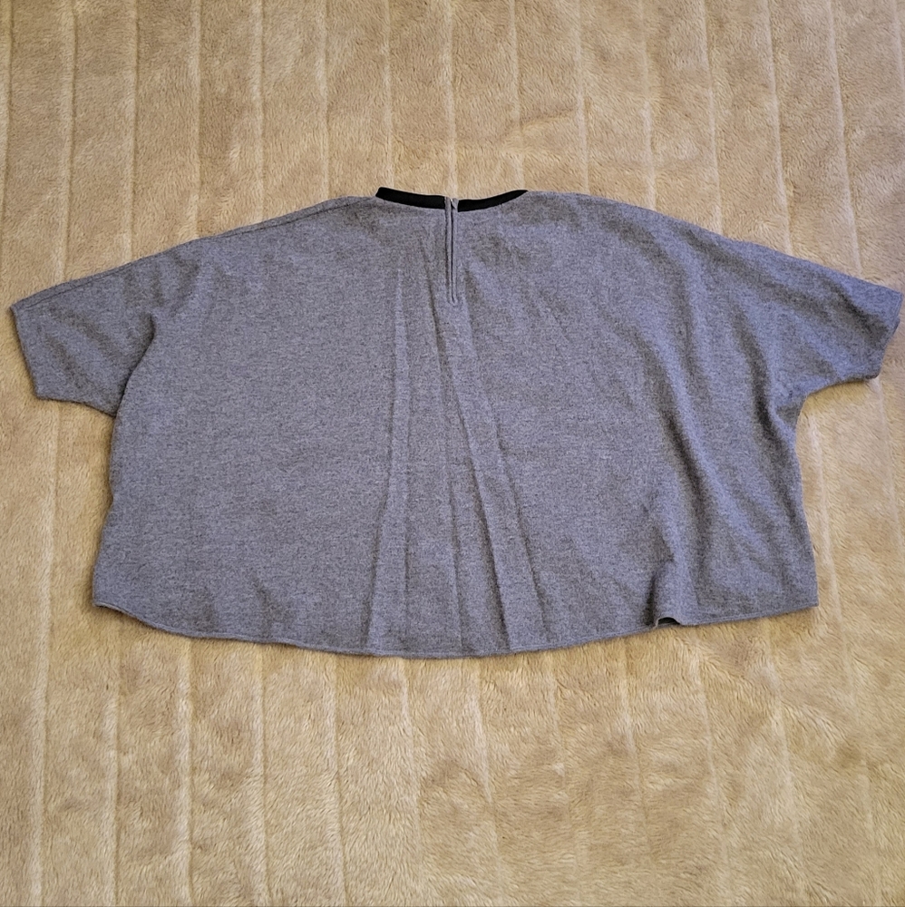 Giambattista Valli super flowy cashmere and wool top with bow accent